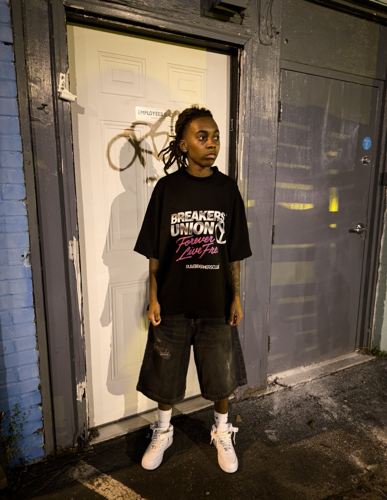 BREAKERS UNION TEE